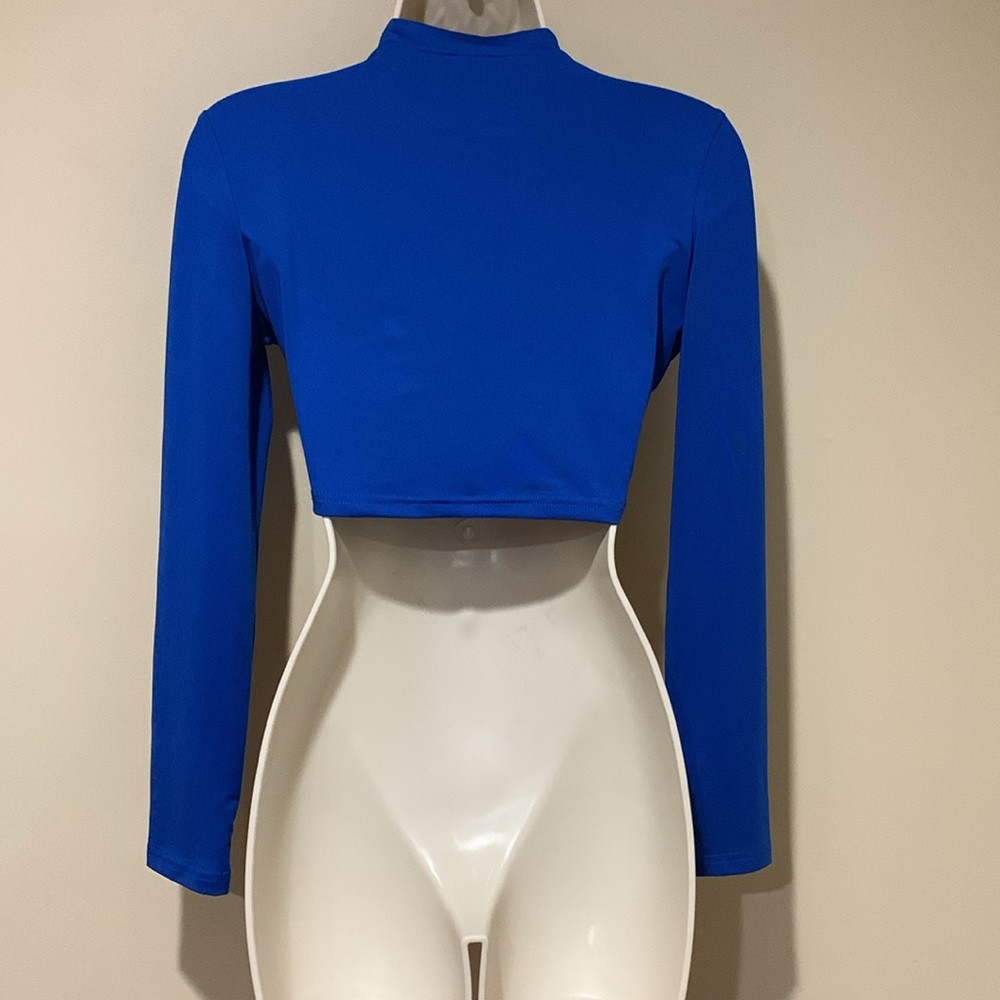 Crop top - Picture 4 of 6